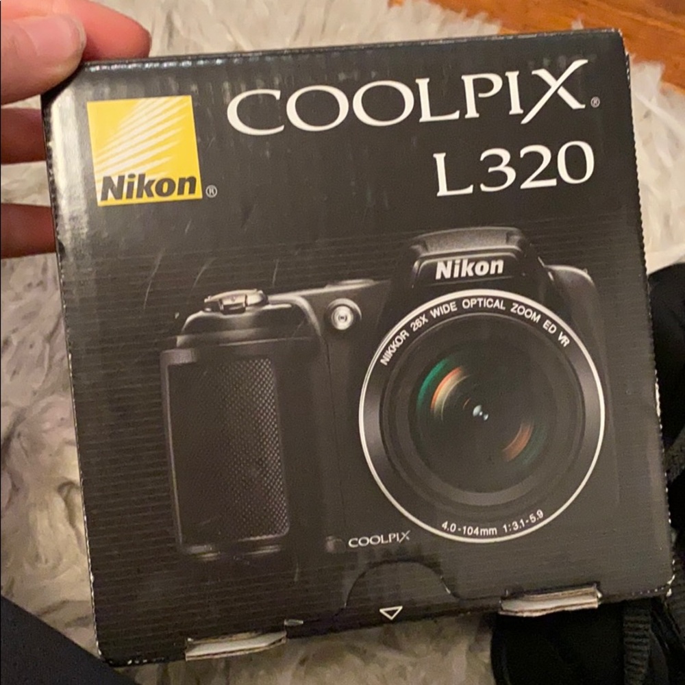 Nikon Coolpix L320 Camera